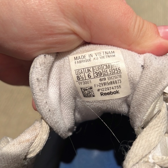 Reebok White Runners - Picture 2 of 3